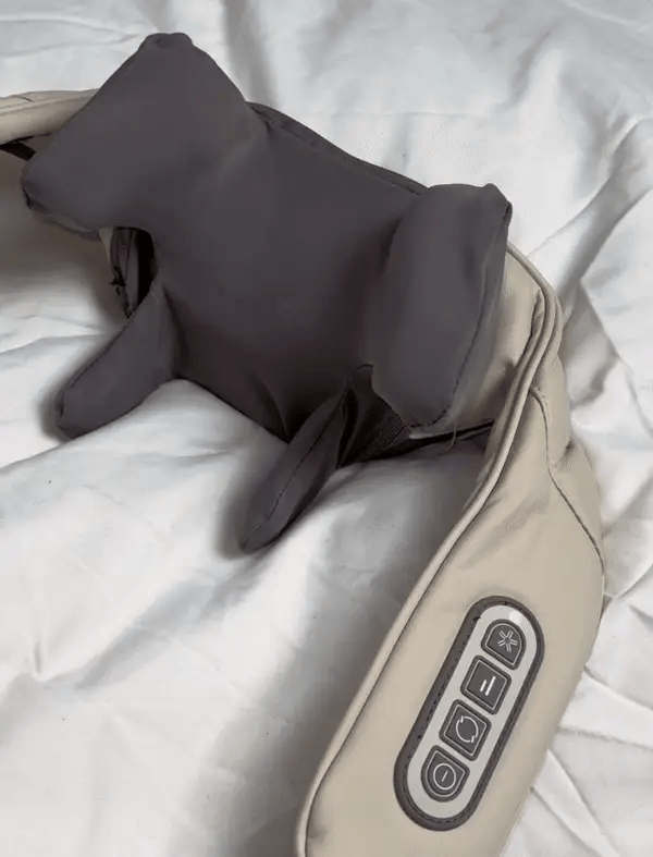 Buy Wafir™ Kneading Massager (Shoulder and Neck) – مدلك عجن للكتف والرقبة